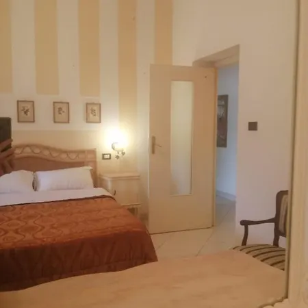 Il Gelso Nella Valle